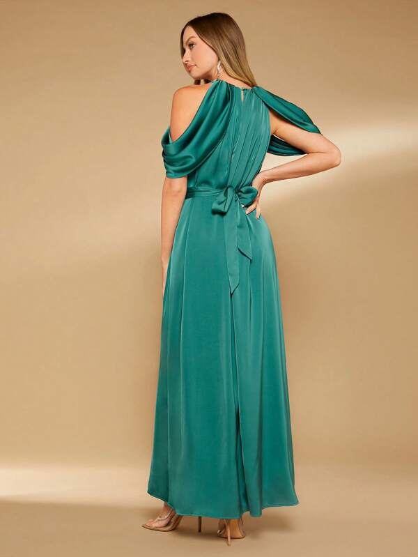 Elegant Shoulder-Bust Dress