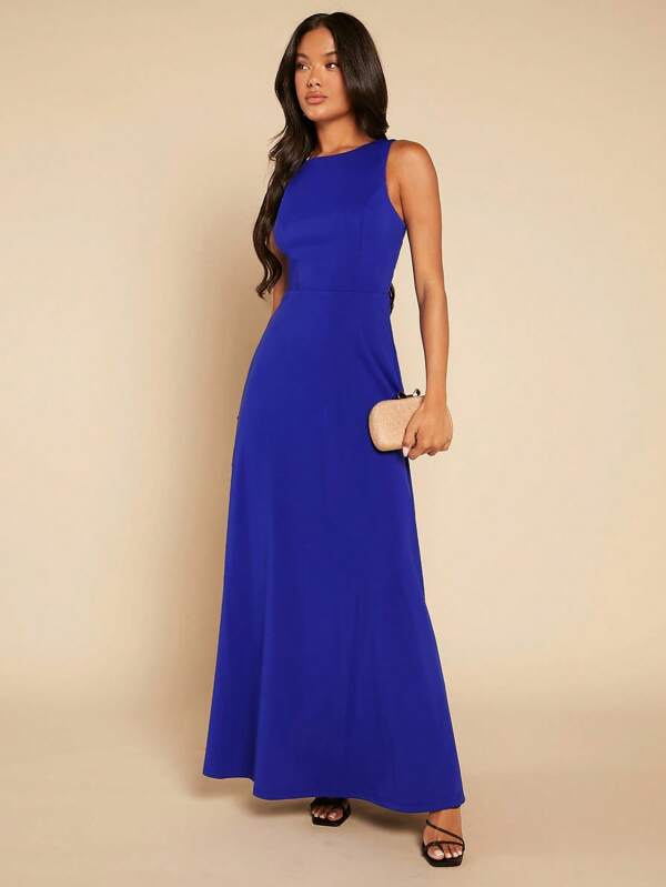 Sleek Twist-Back Fitted Dress