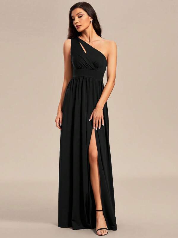 Fashion-Forward Shoulder Cut-Out Dress