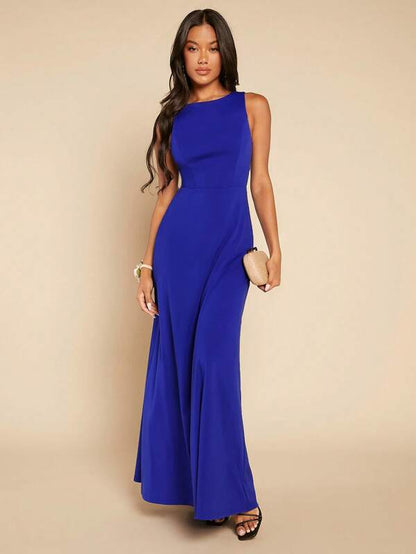 Sleek Twist-Back Fitted Dress