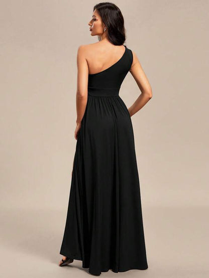 Fashion-Forward Shoulder Cut-Out Dress