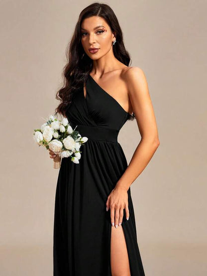Fashion-Forward Shoulder Cut-Out Dress